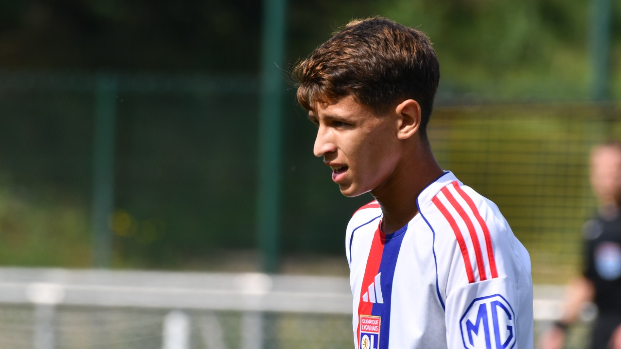 OL : qui est Khalis Merah, le jeune milieu qui s’impose en pré-saison ?