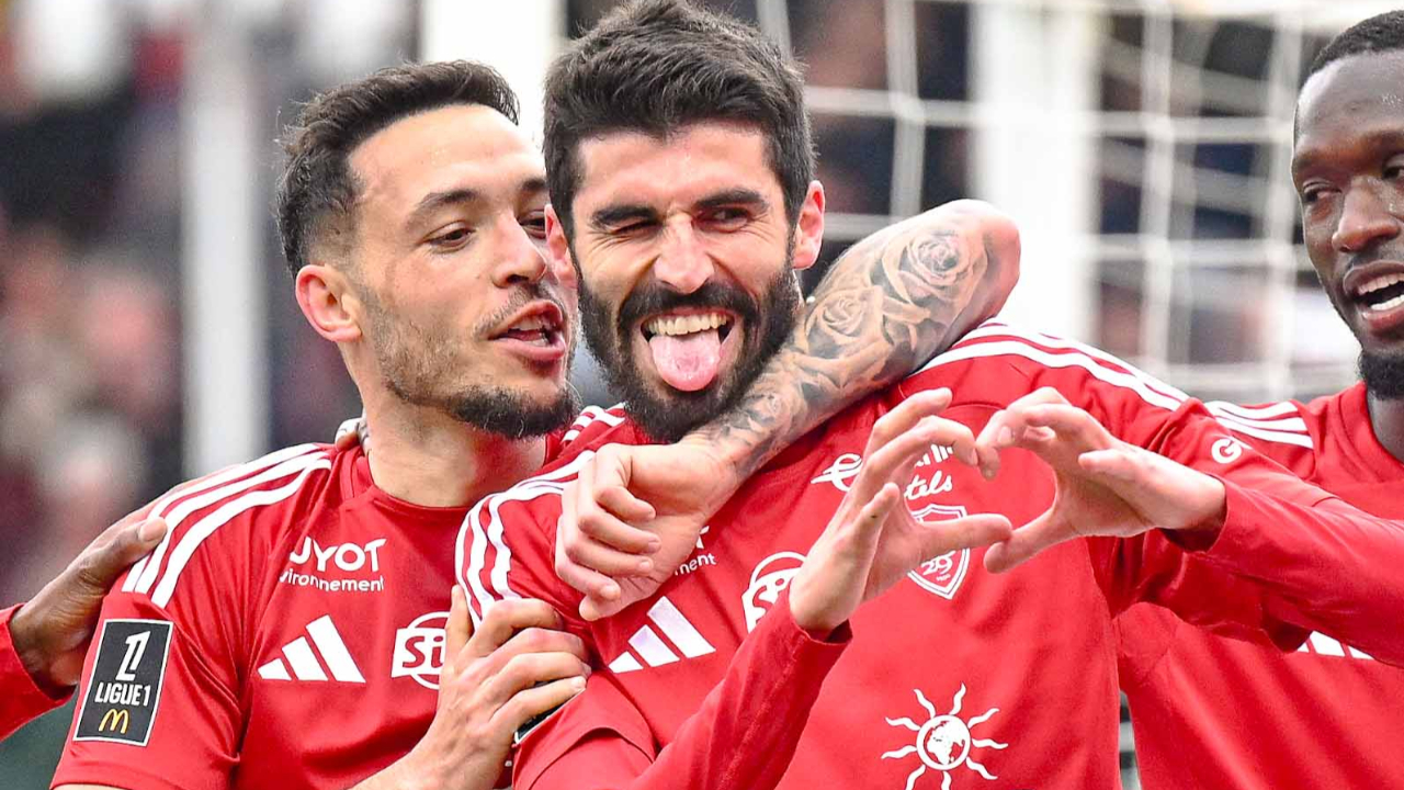 OL : le club abandonne le recrutement de Pierre Lees-Melou