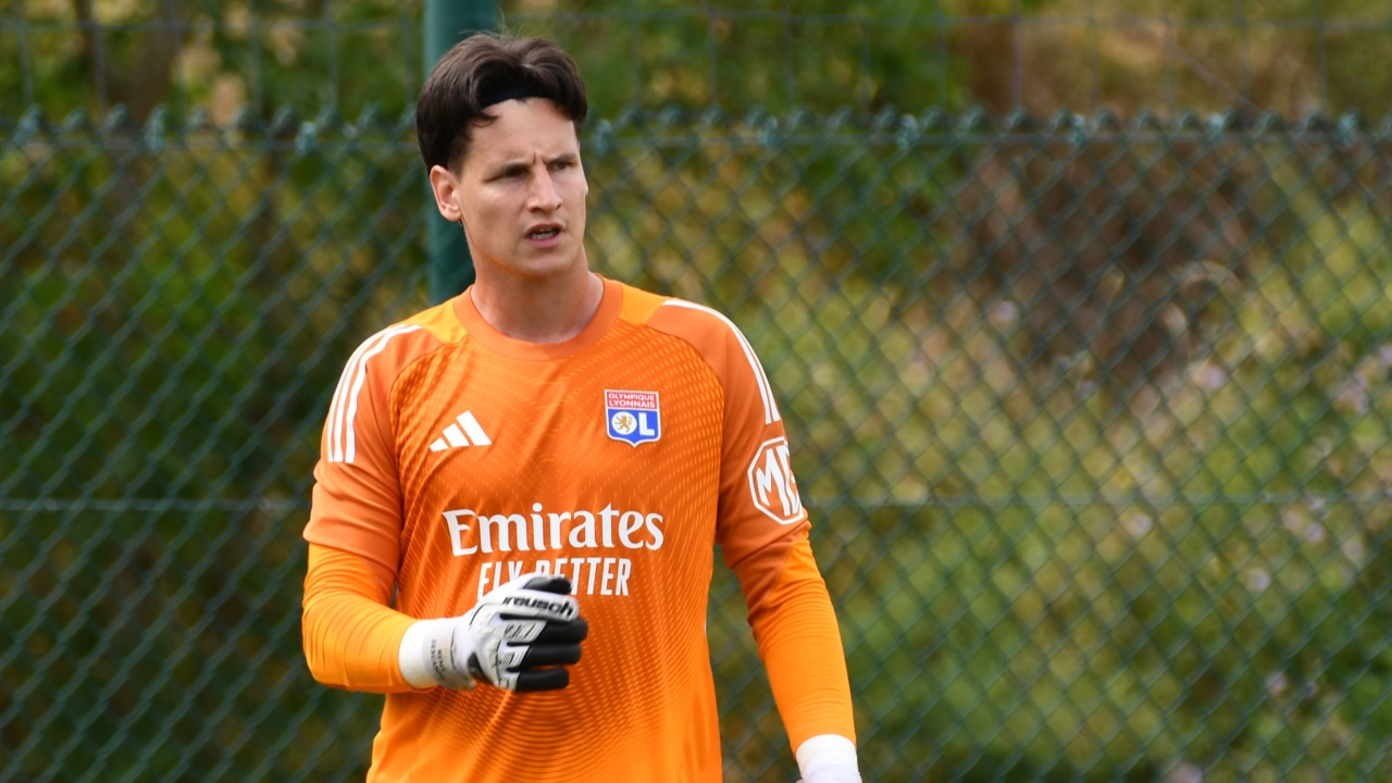 OL : titulaire depuis le début de la saison, Rémy Descamps éloigné des terrains pendant un mois