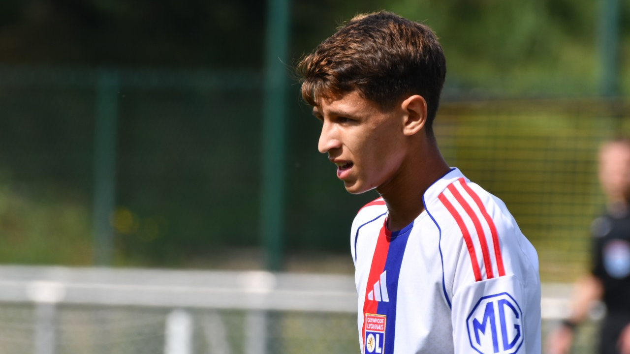 OL-FC Bâle : Ruben Kluivert sur le banc, Khalis Merah et Mathys de Carvalho titulaires