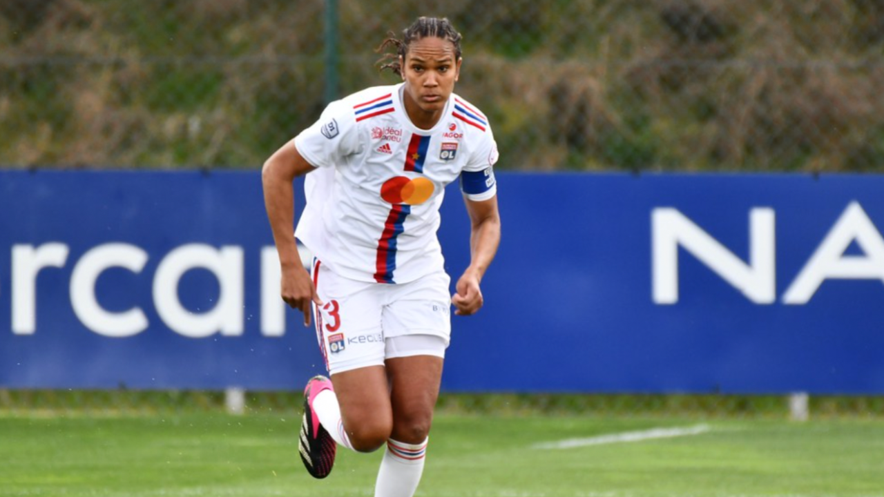 "L’équipe a très bien performé" : Jonatan Giráldez fier des nominations d’OL Lyonnes au Ballon d’Or 2026