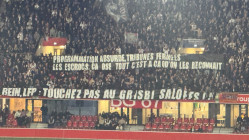 "Touchez pas au grisbi, salopes !": le message fort des supporters de l&rsquo;OL &agrave; la LFP&nbsp;