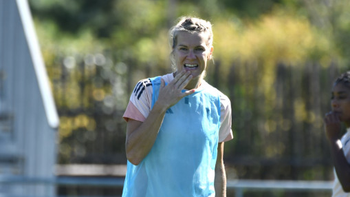 "Son travail est spectaculaire" : Jonatan Giraldez encense Ada Hergerberg (OL Lyonnes)