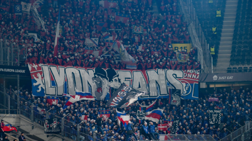 "Cette victoire, c&rsquo;est aussi gr&acirc;ce aux supporters" : l&rsquo;OL port&eacute; par ses fans