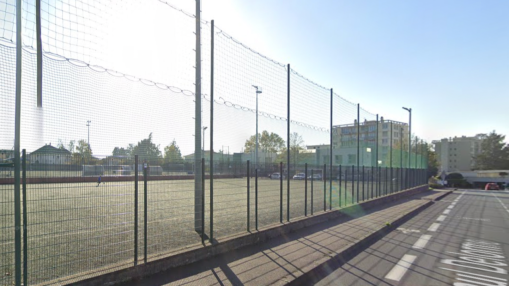 Un match U17 dégénère à Sathonay-Camp : un entraîneur et un joueur blessés Un match U17 dégénère à Sathonay-Camp : un entraîneur et un joueur blessés