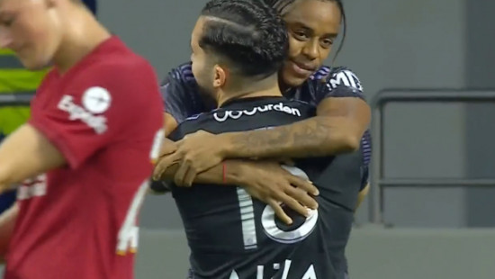 OL-Liverpool : le super raid de Rayan Cherki sur le 2e but lyonnais - VIDEO