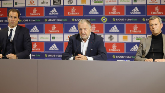 Direction de l’OL : Bruno Cheyrou menacé par l’arrivée de John Textor, mais pas Vincent Ponsot ? Direction de l’OL : Bruno Cheyrou menacé par l’arrivée de John Textor, mais pas Vincent Ponsot ?