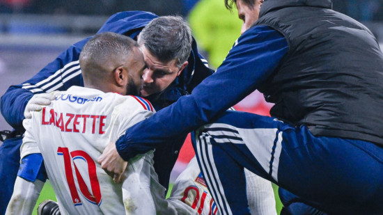 Alexandre Lacazette (OL) absent deux semaines Alexandre Lacazette (OL) absent deux semaines