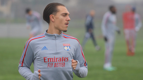 Maxence Caqueret (OL) forfait avec les Bleuets Maxence Caqueret (OL) forfait avec les Bleuets