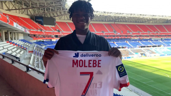 Enzo Molebe (OL U17) : des débuts tonitruants ! Enzo Molebe (OL U17) : des débuts tonitruants !