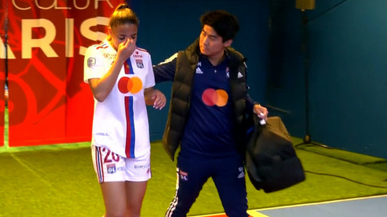 OL féminin : Delphine Cascarino doit passer des examens après sa blessure au genou OL féminin : Delphine Cascarino doit passer des examens après sa blessure au genou