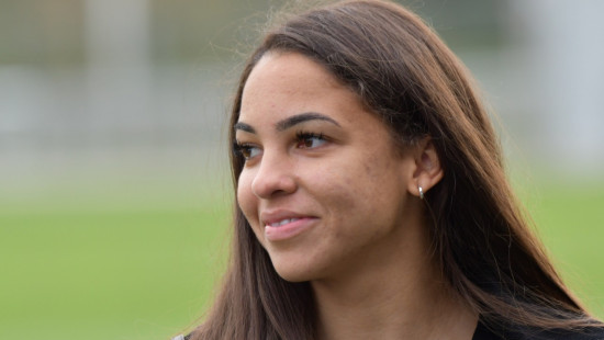 Delphine Cascarino (OL féminin) poursuit sa rééducation à Clairefontaine Delphine Cascarino (OL féminin) poursuit sa rééducation à Clairefontaine