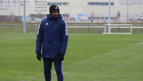 John Textor limoge l’entraîneur de Molenbeek, Claudio Caçapa pour le remplacer John Textor limoge l’entraîneur de Molenbeek, Claudio Caçapa pour le remplacer