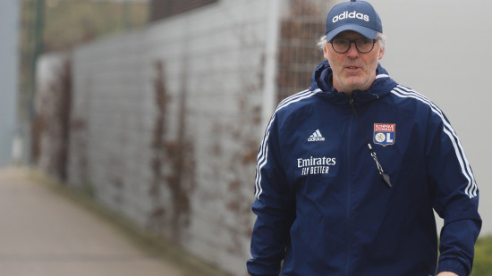 OL : la phrase lunaire de Laurent Blanc sur son avenir compromis à Lyon