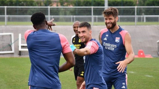 Guerre ouverte entre John Textor et Jean-Michel Aulas : "On est concentrés sur le match" Guerre ouverte entre John Textor et Jean-Michel Aulas : "On est concentrés sur le match"