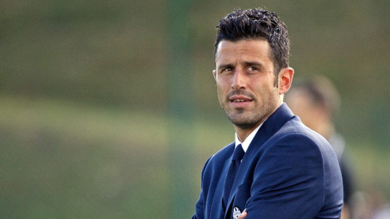 Fabio Grosso succède à Laurent Blanc sur le banc de l'OL (officiel) Fabio Grosso succède à Laurent Blanc sur le banc de l'OL (officiel)