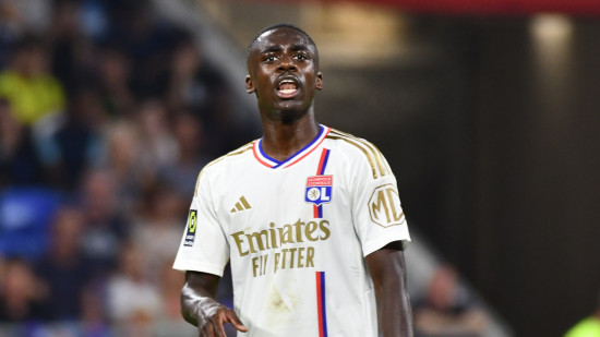 Saël Kumbedi (OL) pas suspendu mais toujours sous la menace Saël Kumbedi (OL) pas suspendu mais toujours sous la menace