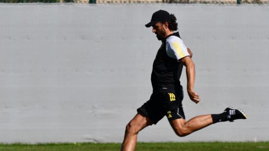 "Quasiment plus un joueur qui peut se le voir" : Fabio Grosso demande à la taupe de se dénoncer "Quasiment plus un joueur qui peut se le voir" : Fabio Grosso demande à la taupe de se dénoncer