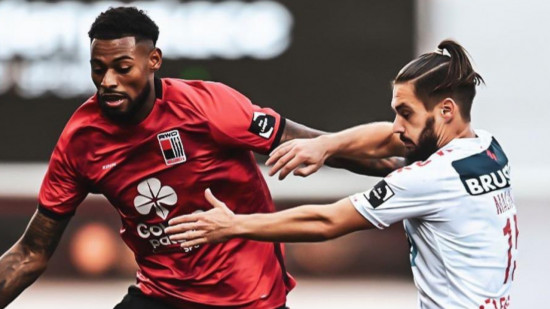 Prêté par l'OL, Jeff Reine-Adélaïde reconnaît avoir "pensé à arrêter le foot" Prêté par l'OL, Jeff Reine-Adélaïde reconnaît avoir "pensé à arrêter le foot"