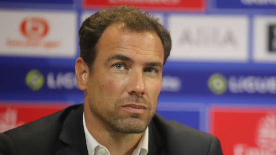 Eagle Football : vers un départ de Bruno Cheyrou ? Eagle Football : vers un départ de Bruno Cheyrou ?