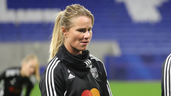 Amandine Henry (ex-OL) déplore le manque d’affluence pour France-Allemagne à Lyon Amandine Henry (ex-OL) déplore le manque d’affluence pour France-Allemagne à Lyon