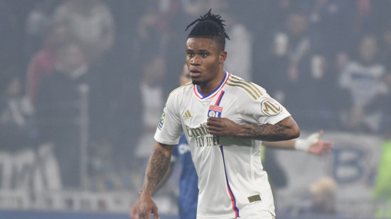 "Il fallait trouver des choses à manger" : les émouvantes confessions de Gift Orban (OL)