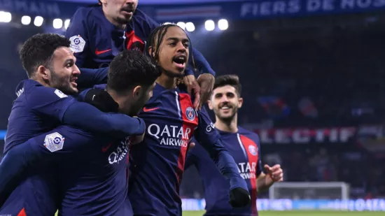 PSG-OL : il célèbre devant le parcage lyonnais, Bradley Barcola accepte son rôle d'antagoniste PSG-OL : il célèbre devant le parcage lyonnais, Bradley Barcola accepte son rôle d'antagoniste