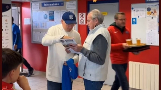 John Textor se rend à un tournoi U15 près de Lyon