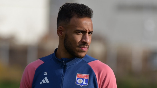 Corentin Tolisso pas fan du chambrage de Bradley Barcola lors du dernier PSG-OL Corentin Tolisso pas fan du chambrage de Bradley Barcola lors du dernier PSG-OL