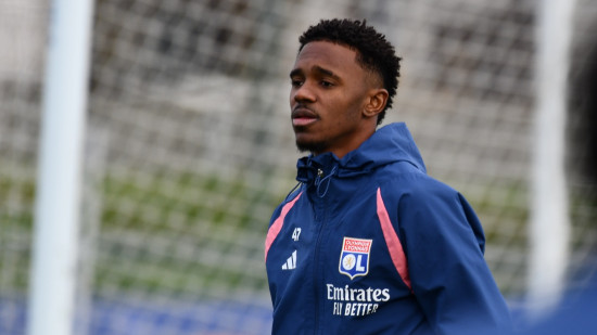 Jeffinho (OL) porte plainte contre l’un de ses anciens clubs