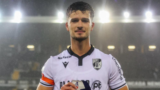 Une pépite portugaise pour renforcer le milieu de l'OL ?