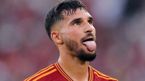 Houssem Aouar et Karim Benzema sous le même maillot ? Houssem Aouar et Karim Benzema sous le même maillot ?