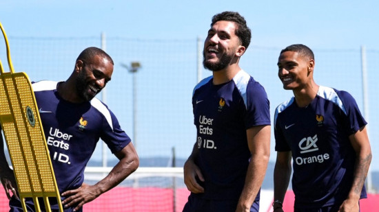 Rayan Cherki (OL) au coeur du renouvellement chez les Bleus après l'Euro ?