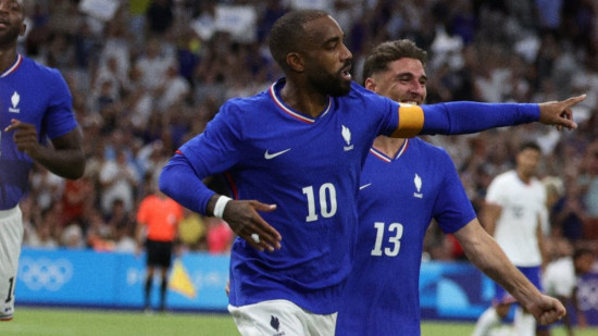Avec les Bleus, le Général Alexandre Lacazette fait de Marseille sa caserne