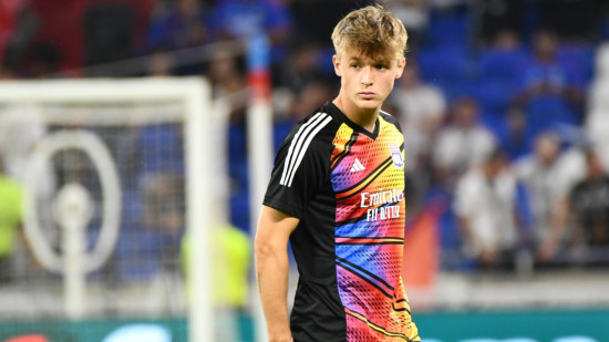 L'OL finalement d'accord pour prêter Johann Lepenant ? L'OL finalement d'accord pour prêter Johann Lepenant ?