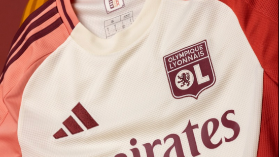 OL : le nouveau maillot third dévoilé, un clin d'œil au Vieux Lyon
