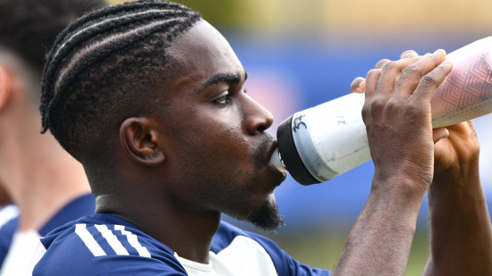 OL : deux pistes anglaises et textoriennes pour Ernest Nuamah ? OL : deux pistes anglaises et textoriennes pour Ernest Nuamah ?