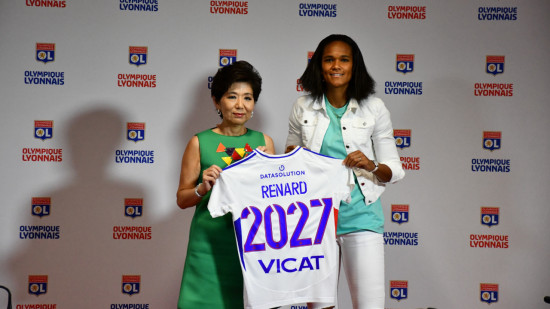 "Mon amour pour ce club est éternel" : Wendie Renard prolonge jusqu'en 2027 à l'OL féminin "Mon amour pour ce club est éternel" : Wendie Renard prolonge jusqu'en 2027 à l'OL féminin