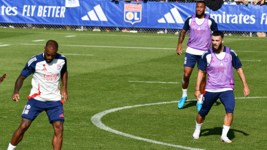 OL-Nantes : Pierre Sage fait de la place dans le groupe, deux attaquants laissés en tribunes