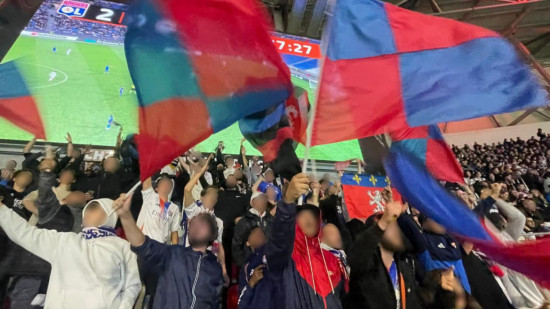 Qui sont les Six-Neuf Pirates, le nouveau groupe de supporters de l’OL ? Qui sont les Six-Neuf Pirates, le nouveau groupe de supporters de l’OL ?