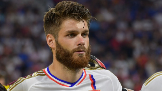 Duje Caleta-Car (OL) dans le top 3 des joueurs les plus sanctionnés de la Ligue 1