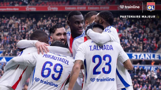 Un nouveau sponsor affiché sur les maillots de l'OL pour le choc face au PSG Un nouveau sponsor affiché sur les maillots de l'OL pour le choc face au PSG