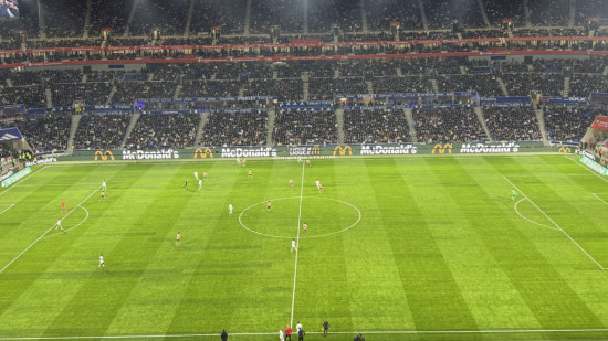 Pelouse de l’OL : "Pas grand-chose pour nous aider quand on voit l'état du terrain" selon Rayan Cherki Pelouse de l’OL : "Pas grand-chose pour nous aider quand on voit l'état du terrain" selon Rayan Cherki