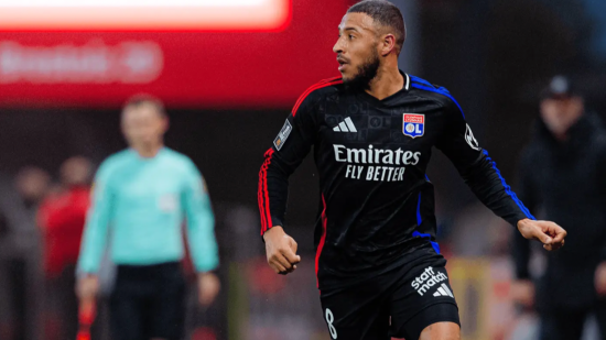 Saël Kumbedi (OL) encense Corentin Tolisso : "Il nous guide, on a un grand Coco" Saël Kumbedi (OL) encense Corentin Tolisso : "Il nous guide, on a un grand Coco"