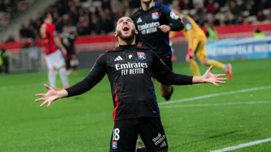 "L’OL possède l’un des prodiges du football français" : Rayan Cherki adoubé par une légende ! "L’OL possède l’un des prodiges du football français" : Rayan Cherki adoubé par une légende !