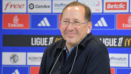 Un basketteur américain et un consortium prêts à racheter les parts de John Textor dans Crystal Palace ?