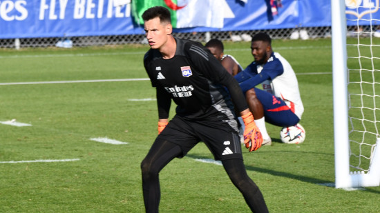 Dans les cages, c’est le flou total à l’OL