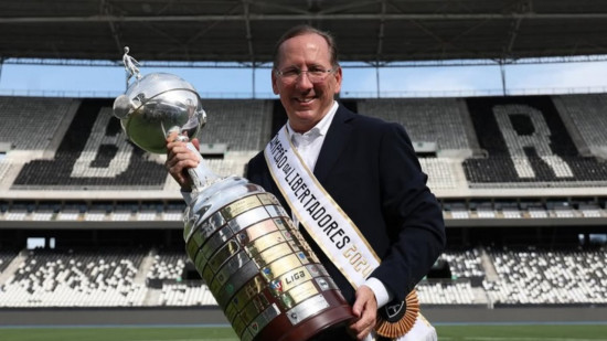 John Textor vend enfin ses parts dans Crystal Palace : un pactole qui va rassurer la DNCG ?