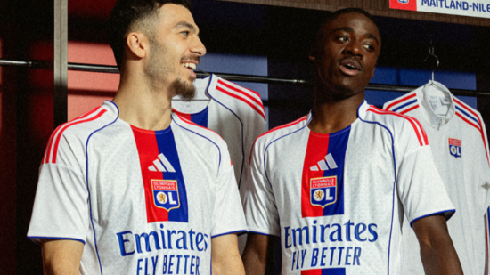 OL : le nouveau maillot domicile officiellement dévoilé ! OL : le nouveau maillot domicile officiellement dévoilé !