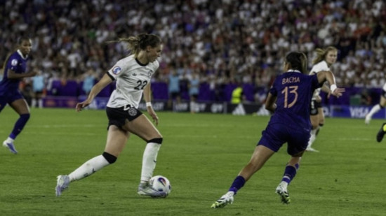 Jule Brand (OL Lyonnes), dernière Lyonnaise en course à l'Euro